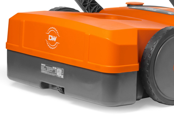 Обеспечивает устойчивость подметальной машины к механическим повреждениям, ударам и воздействию агрессивных сред, продлевая срок службы оборудования и сохраняя его внешний вид даже при интенсивной эксплуатации.